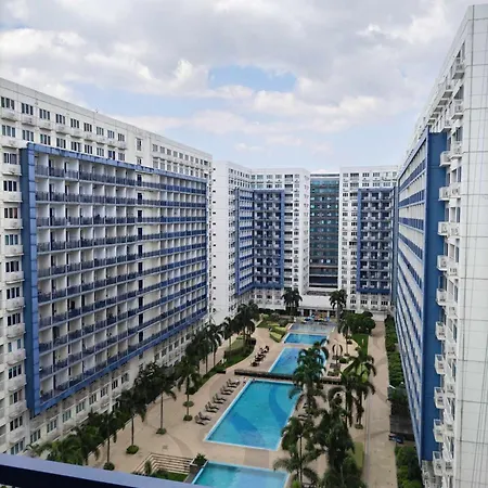 Bh Crib - Staycation Near Mall Of Asia Complex